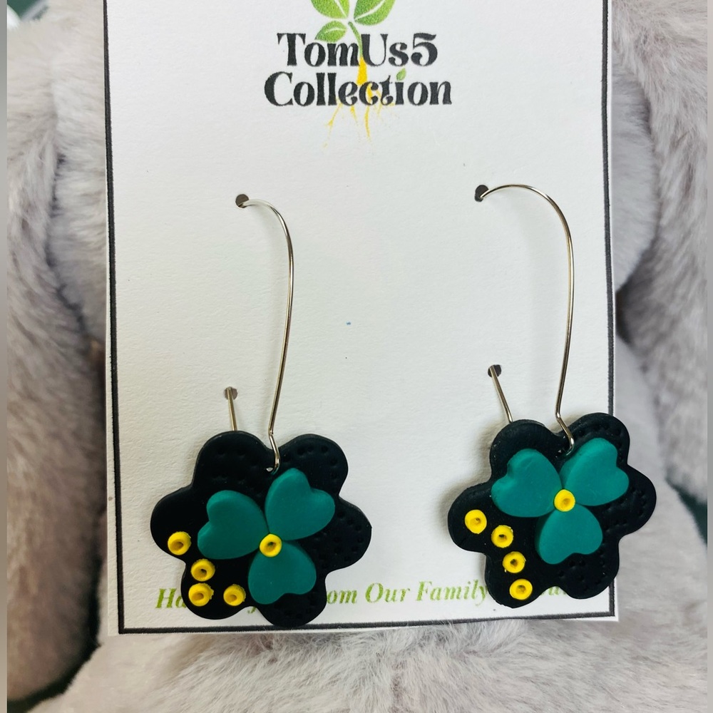 TomUs5 Collection clay handmade earrings
